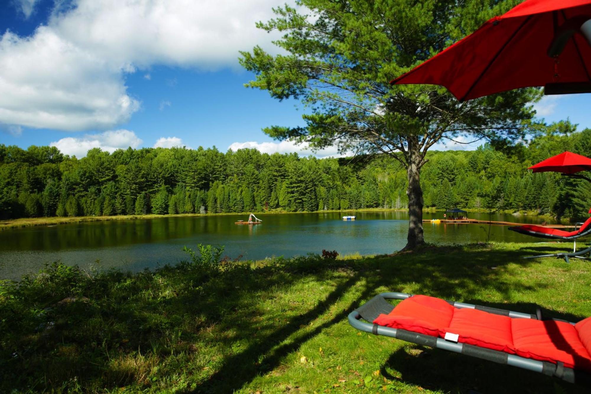Footprints Resort Bancroft Exterior photo